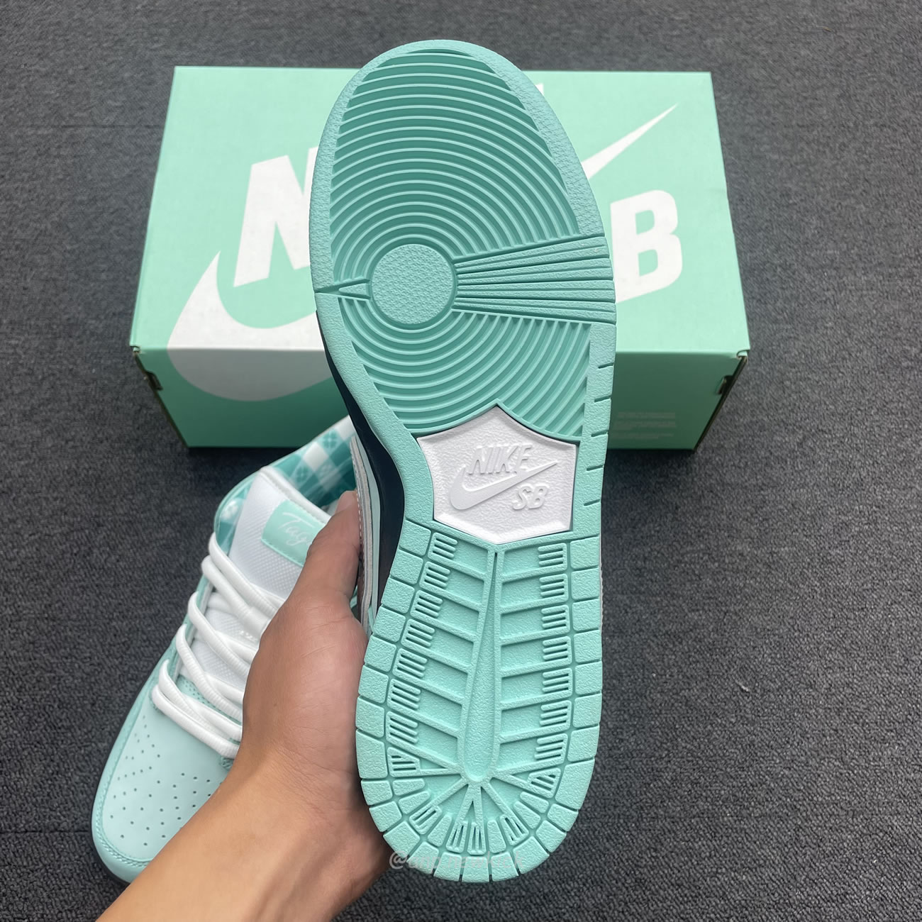 Nike Sb Dunk Low Concepts Tiffany Green Lobster Bv1310 402 (2) - newkick.vip