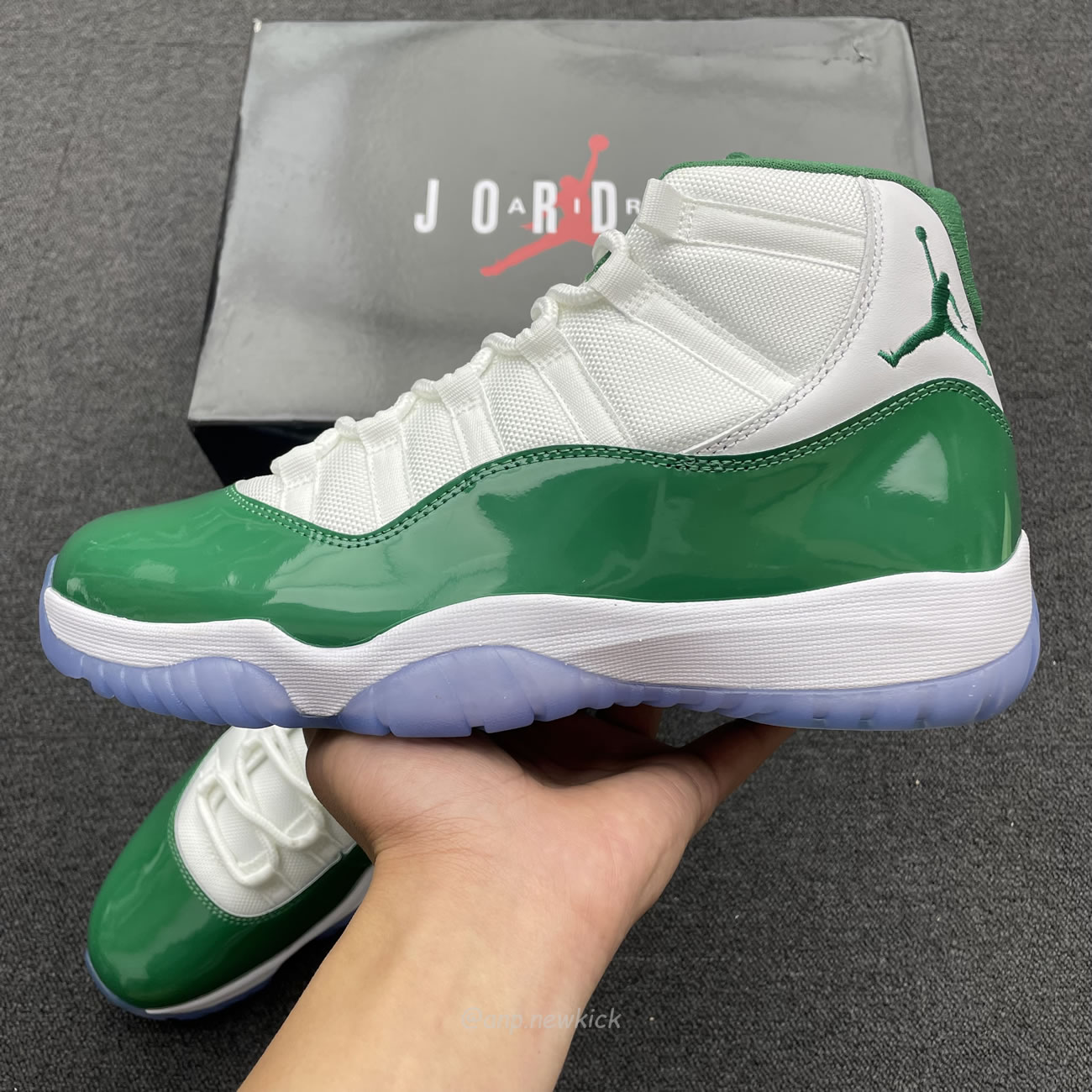 Air Jordan 11 Retro White Green Ct8012 113 (4) - newkick.vip