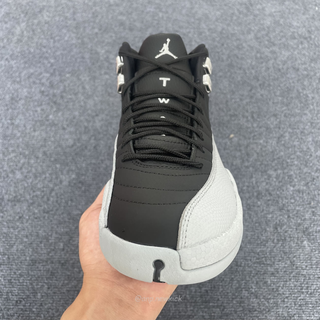 Air Jordan 12 Retro Barons Ct8013 010 (3) - newkick.vip