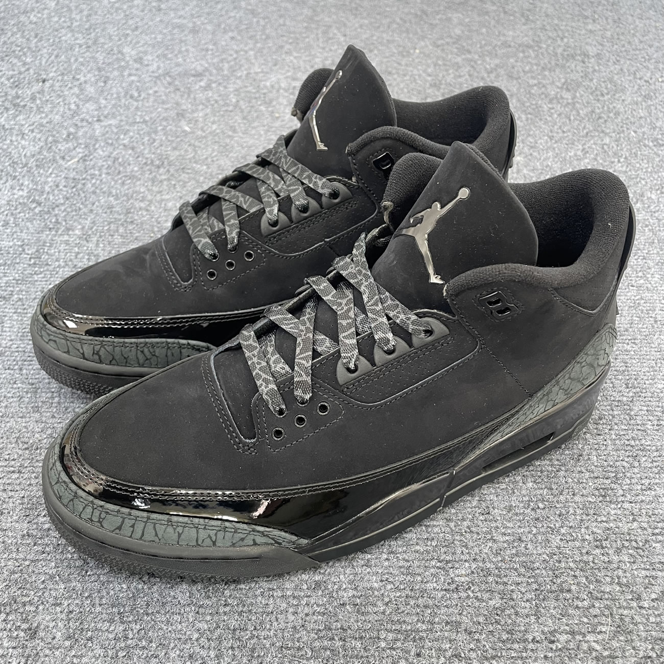 Air Jordan 3 Retro Black Cat 2025 Ct8532 001 (4) - newkick.vip