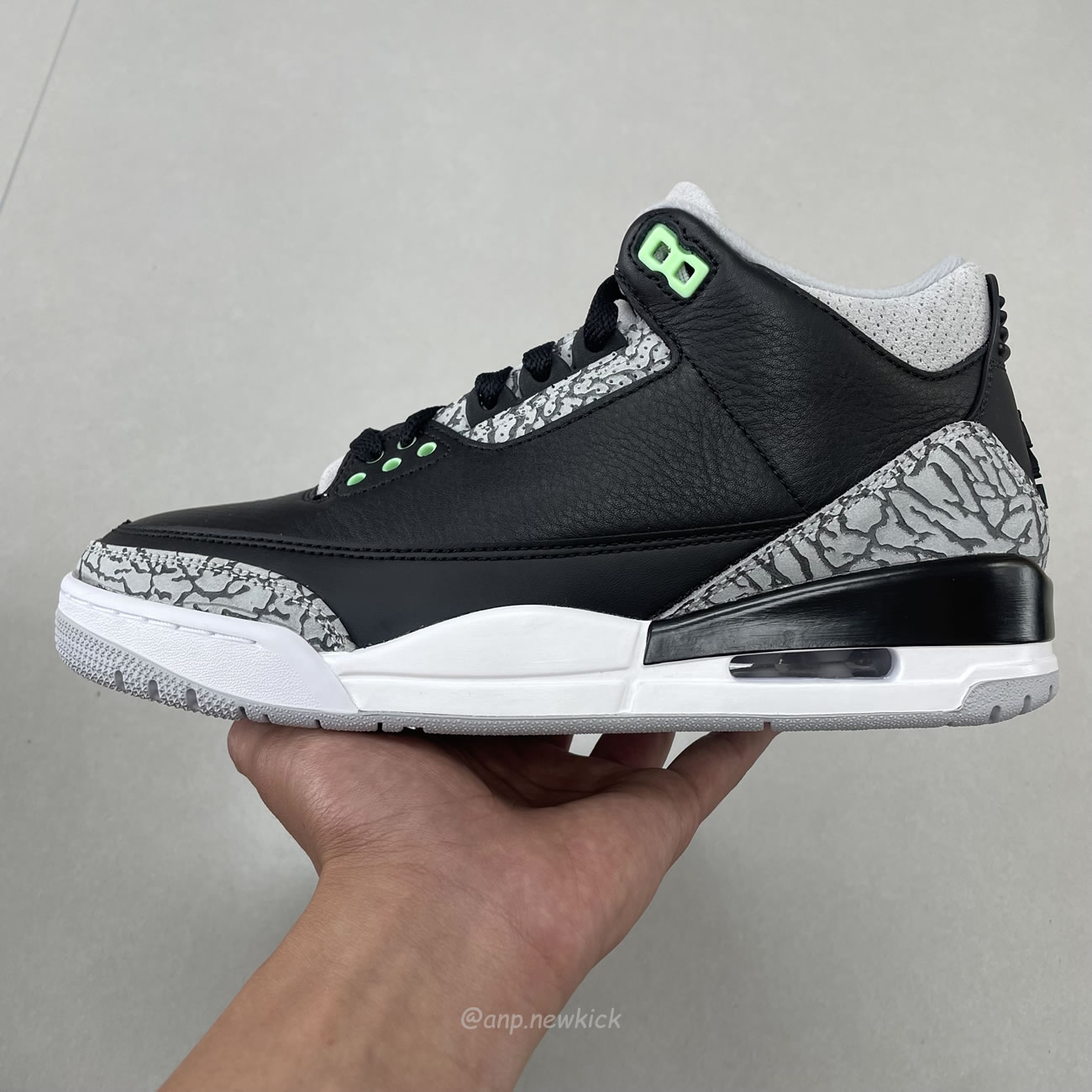 Air Jordan 3 Retro Green Glow Ct8532 031 (11) - newkick.vip