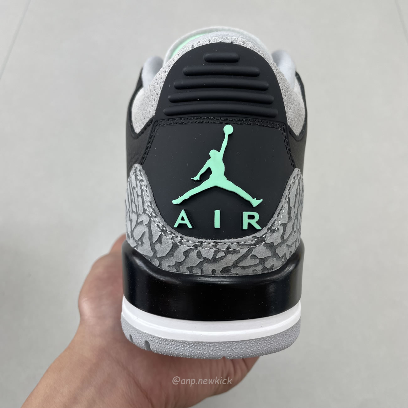 Air Jordan 3 Retro Green Glow Ct8532 031 (5) - newkick.vip