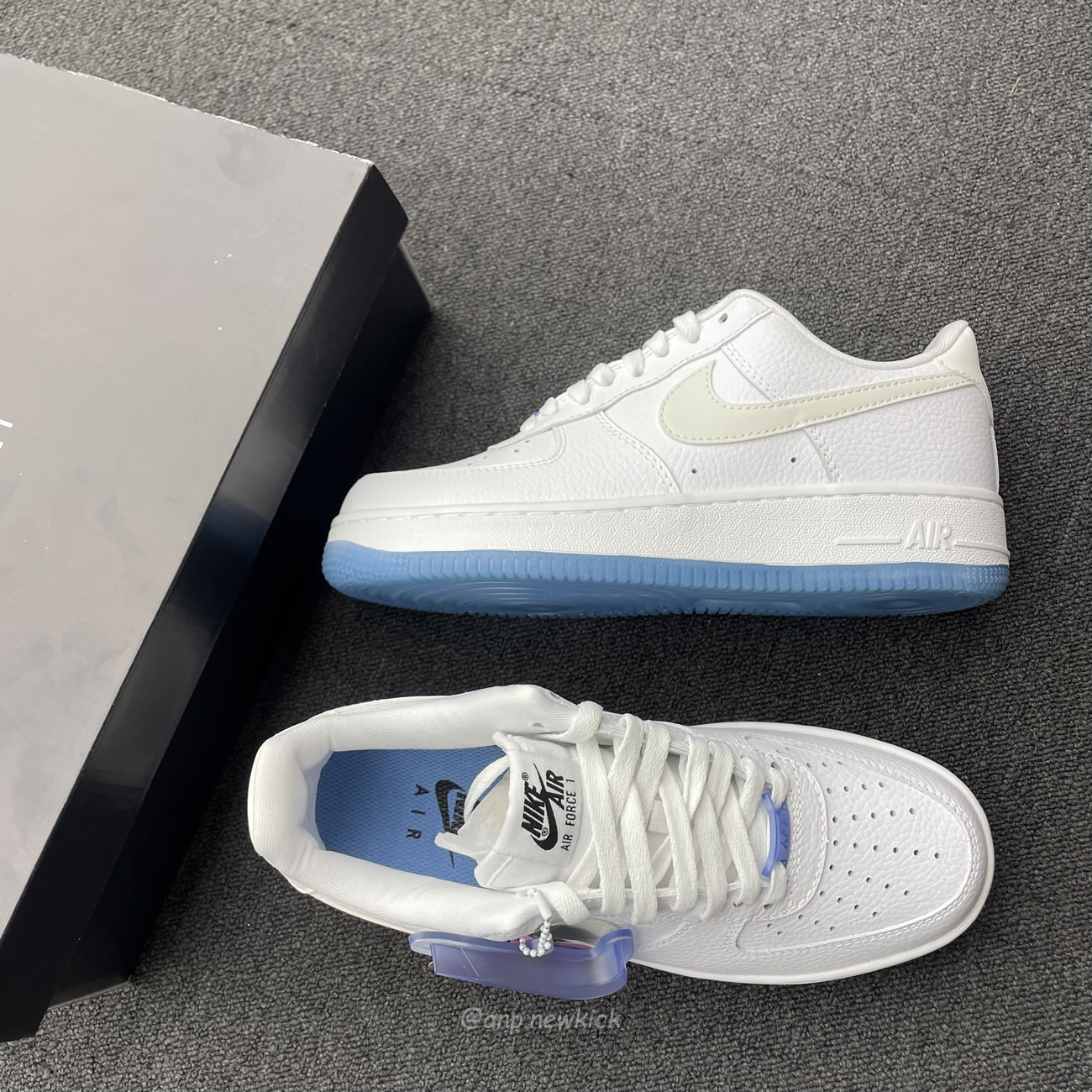 Nike Air Force 1 Low Uv Reactive Swoosh (womens) Da8301 101 (4) - newkick.vip