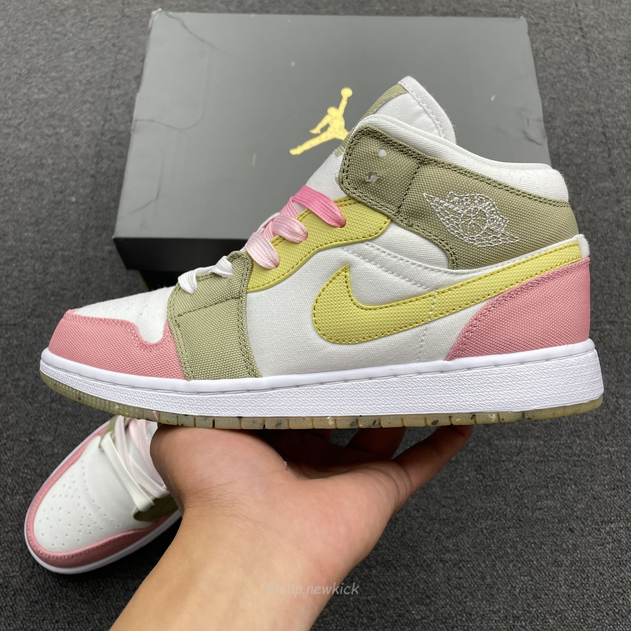 Air Jordan 1 Mid Se Pastel Vivid Green Grind Dj0338 100 (6) - newkick.vip