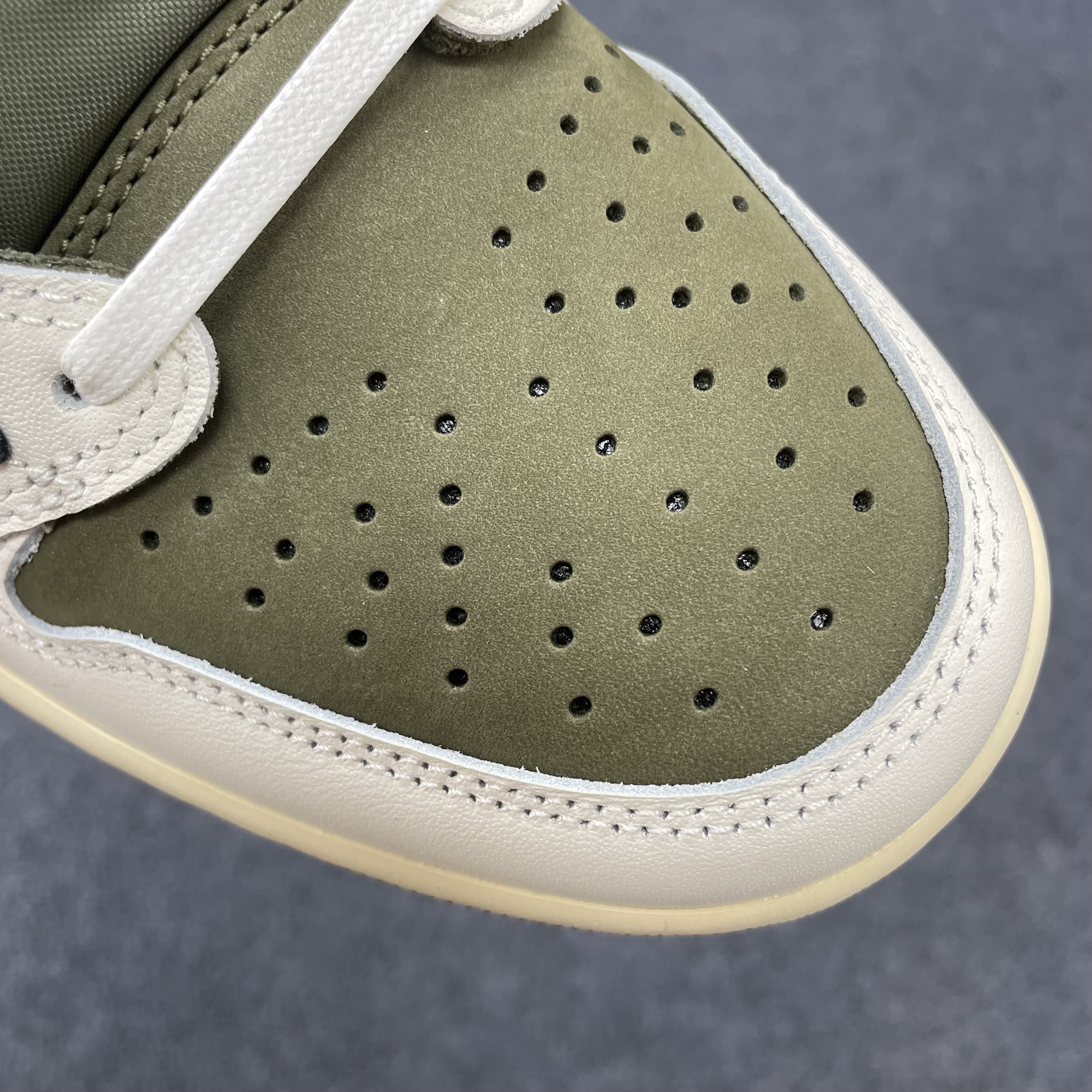 Travis Scott X Air Jordan 1 Low Og Sp Medium Olive Dm7866 200 (34) - newkick.vip