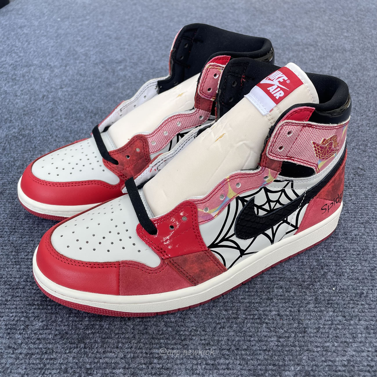 Air Jordan 1 High Og Spider Man Dv1748 601 1 (4) - newkick.vip