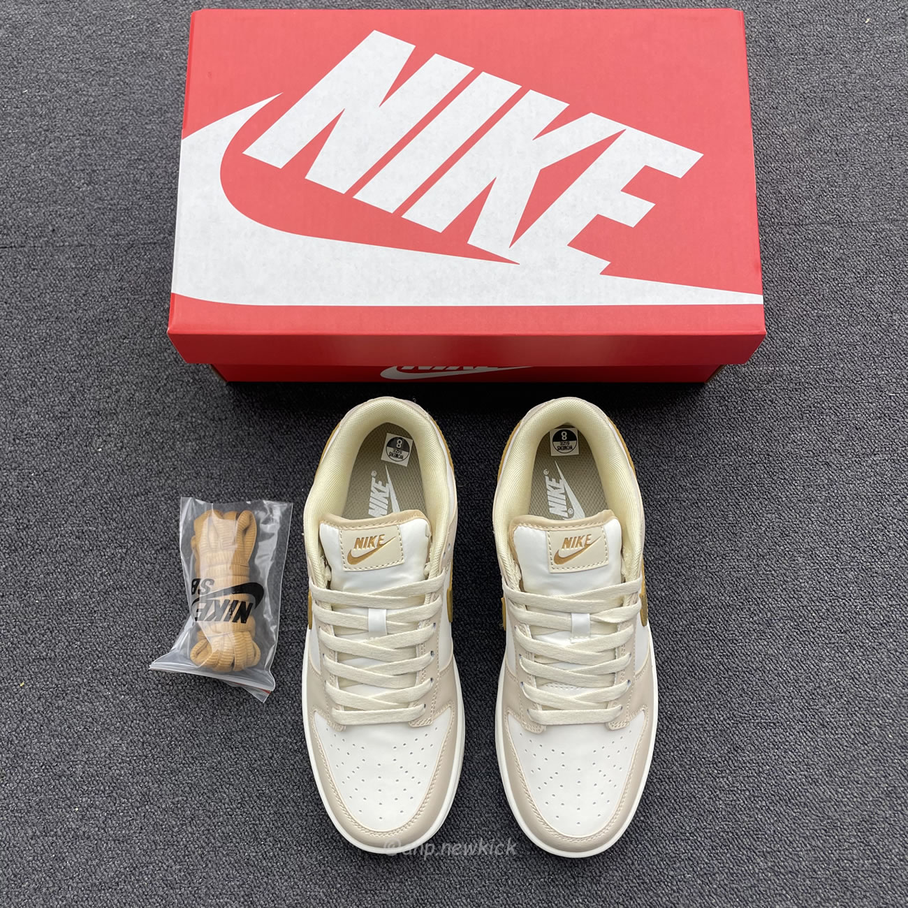 Nike Dunk Low Gold Swoosh Dx5930 001 (5) - newkick.vip