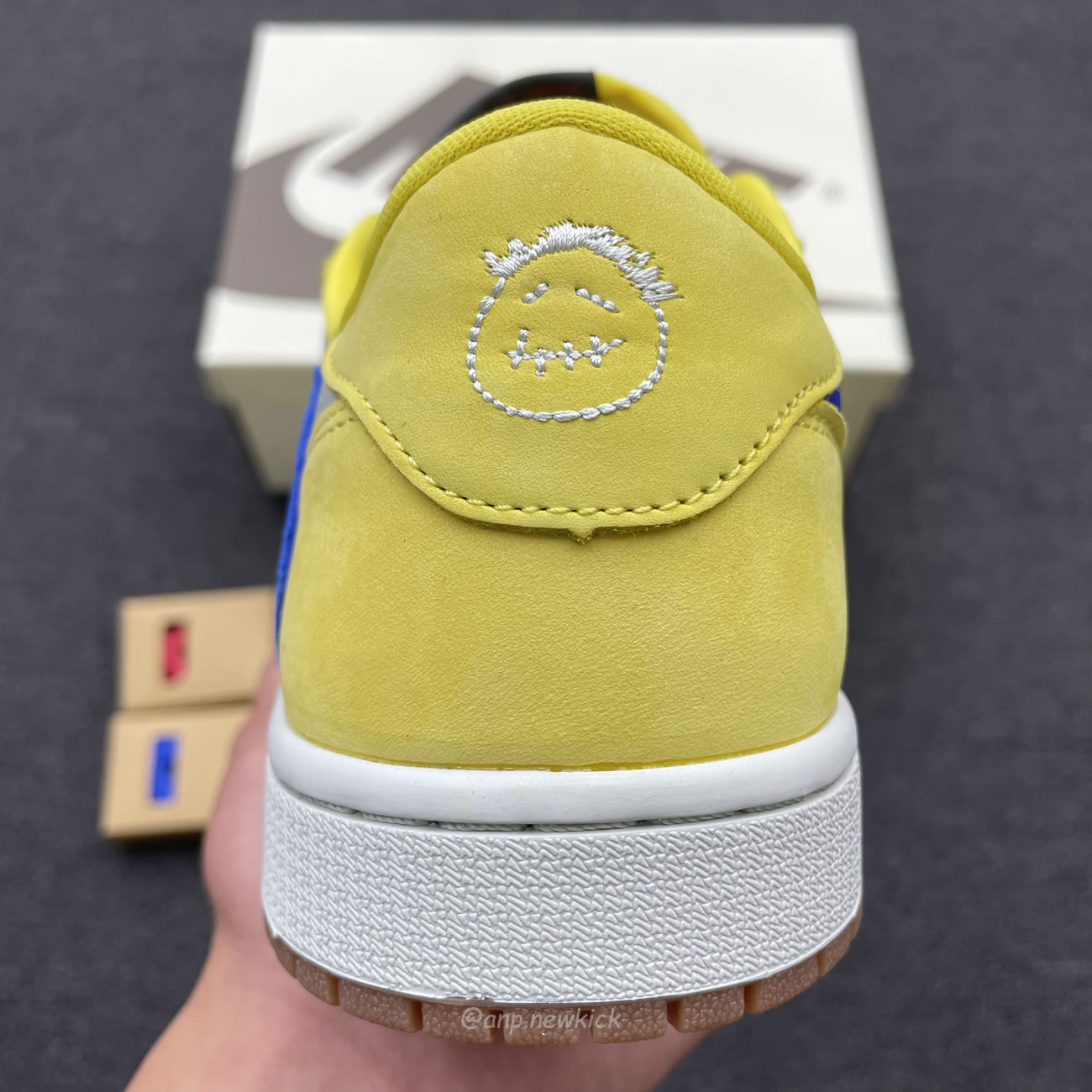 Travis Scott X Nike Air Jordan 1 Retro Low Og Sp Canary Dz4137 700 (11) - newkick.vip