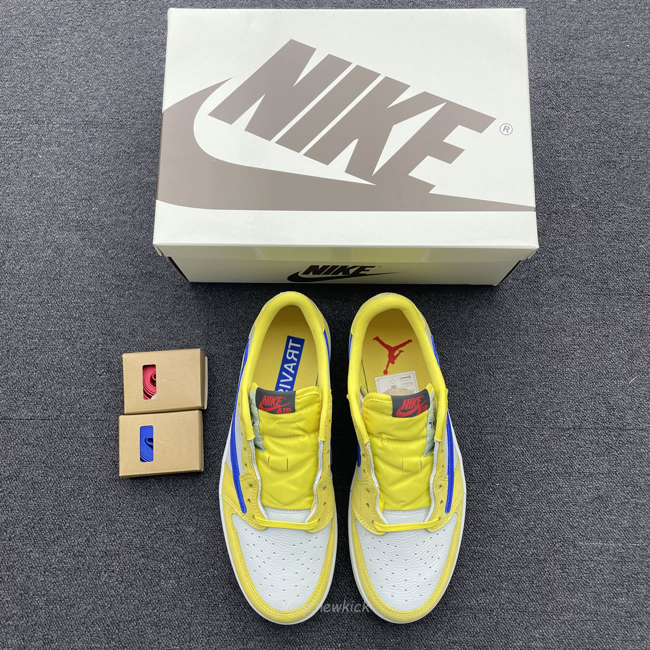 Travis Scott X Nike Air Jordan 1 Retro Low Og Sp Canary Dz4137 700 (15) - newkick.vip