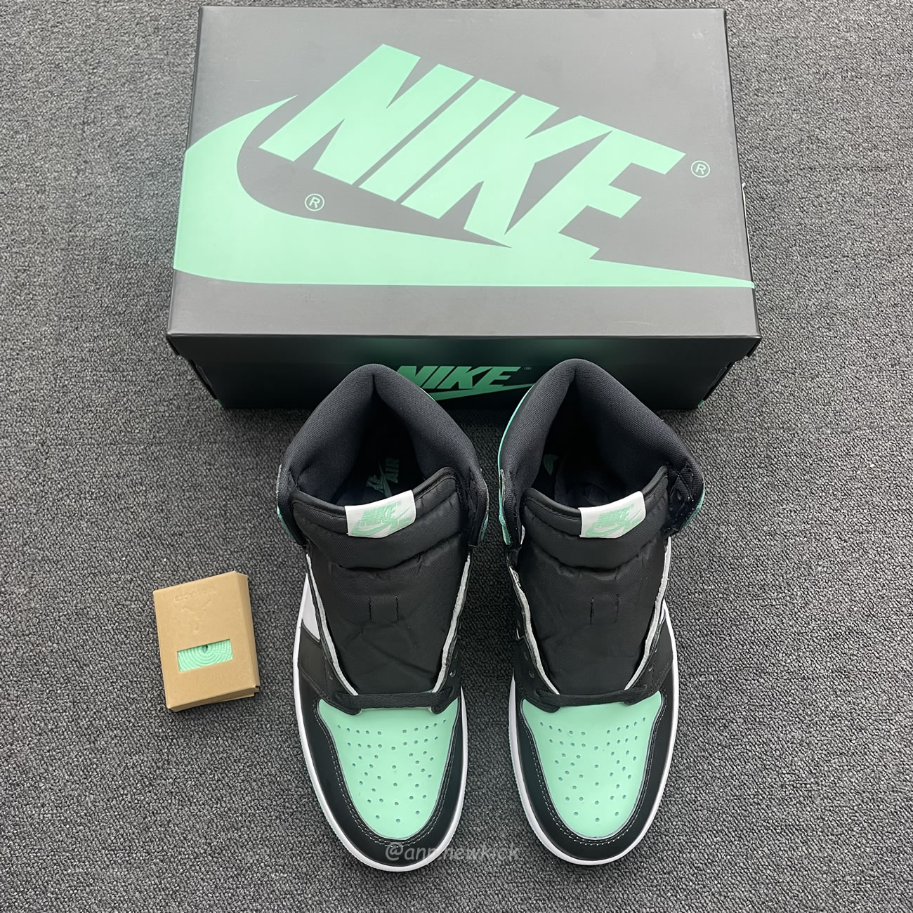 Air Jordan 1 Retro High Og Green Glow Dz5485 130 (11) - newkick.vip