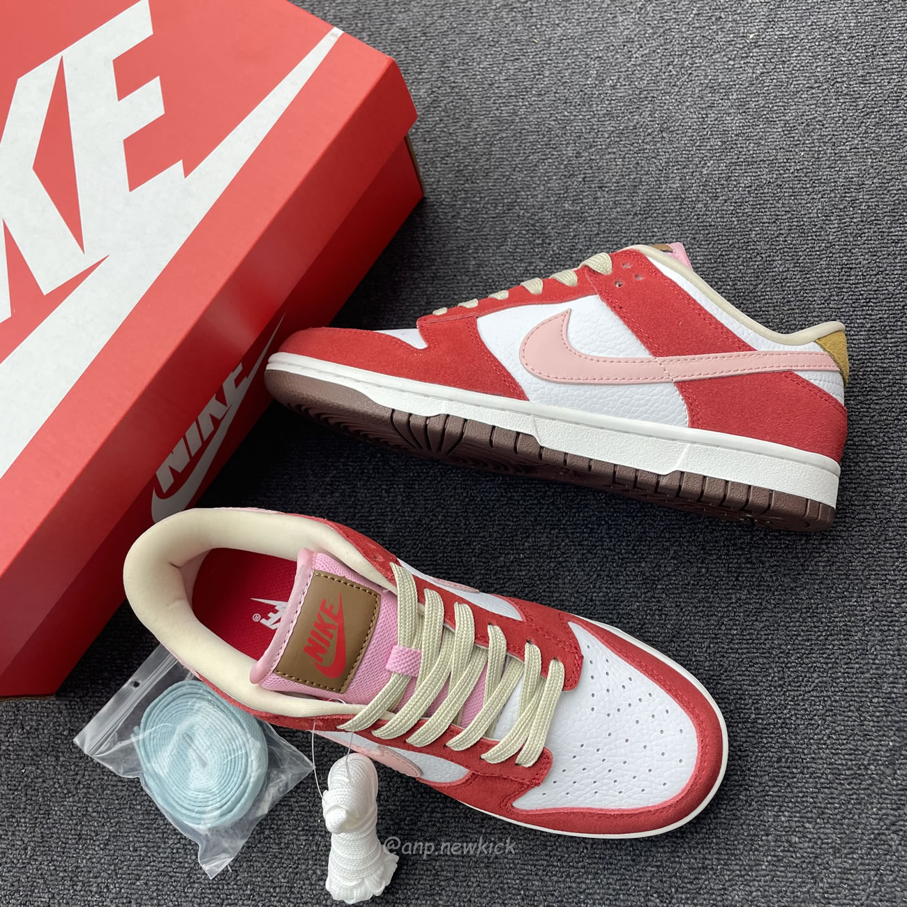 Nike Dunk Low Prm Bacon Womens Fb7910 600 (11) - newkick.vip