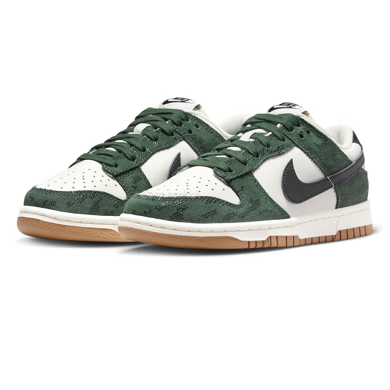 Nike Dunk Low Green Snake Womens Fq8893 397 (7) - newkick.vip