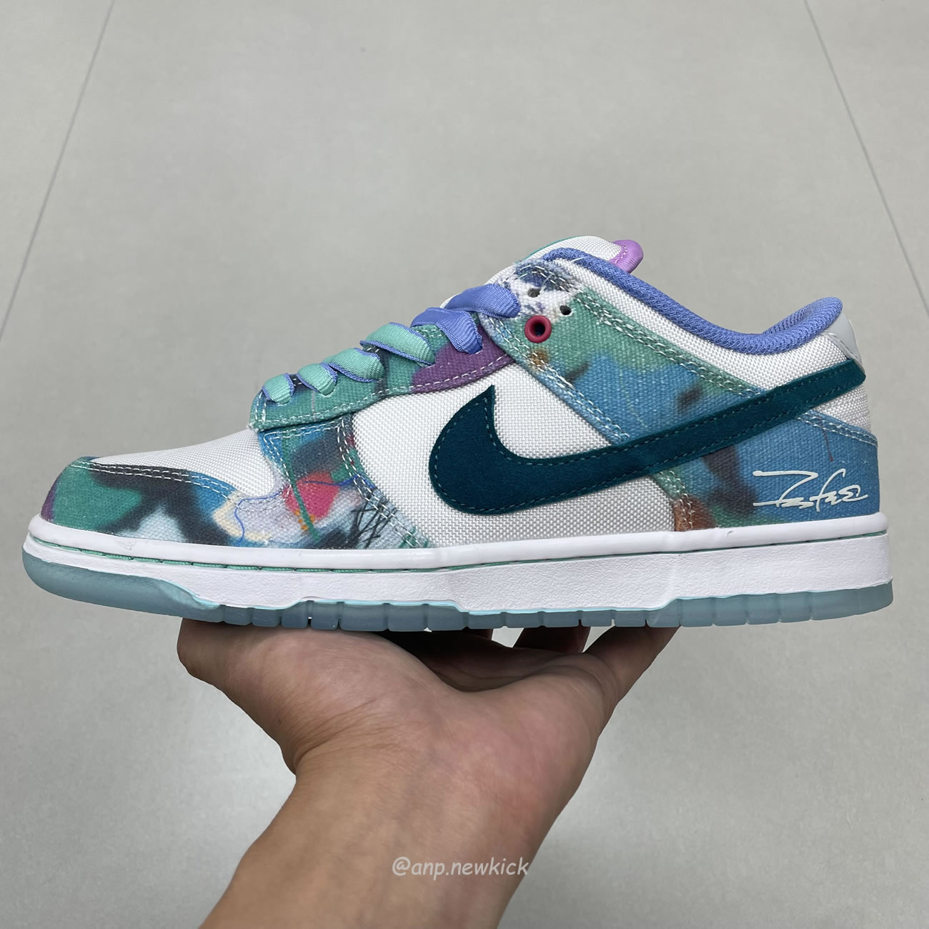 Nike Sb Dunk Low Futura Laboratories Bleached Aqua Hf6061 400 (9) - newkick.vip