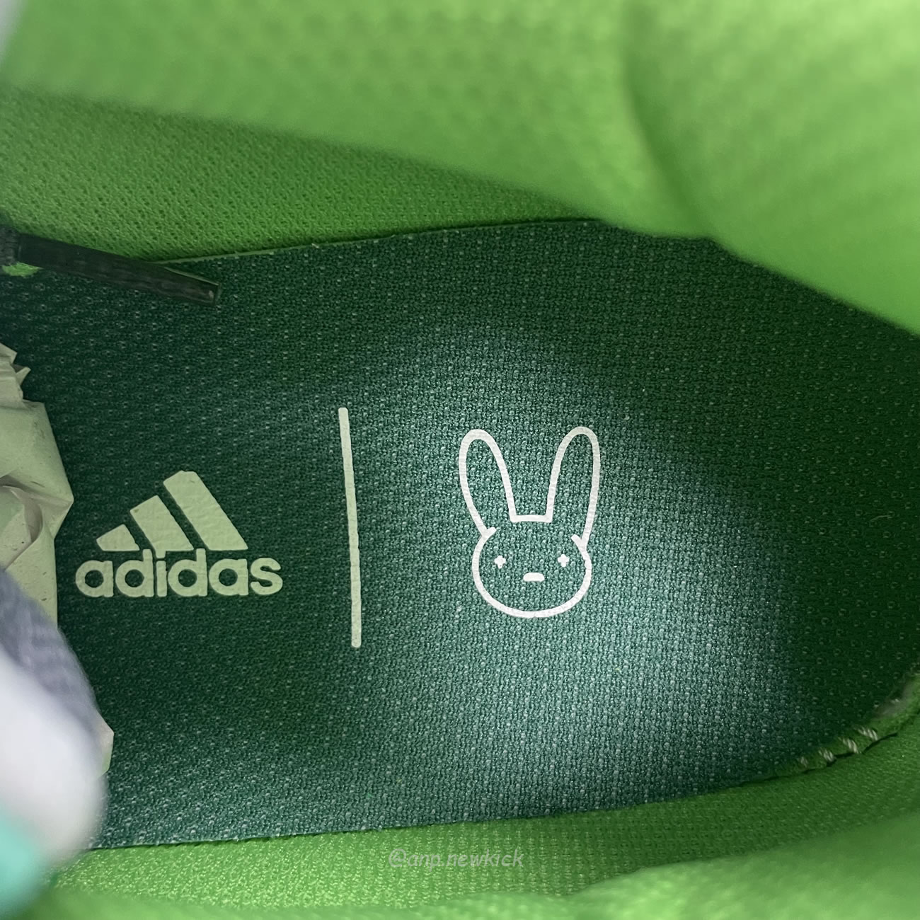 Adidas Response Cl Bad Bunny Boston Day If7182 (2) - newkick.vip