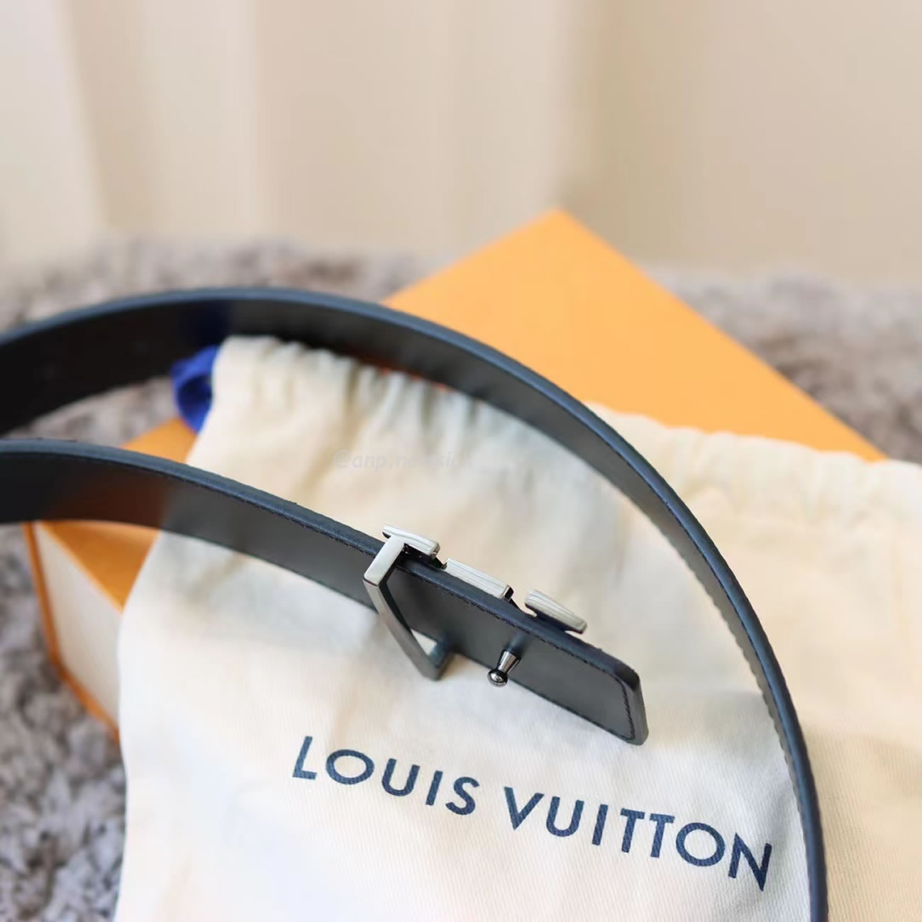 Louis Vuitton Reversible Belt Initiales Monogram Eclipse Reverse 40mm Gray M0285t (6) - newkick.vip