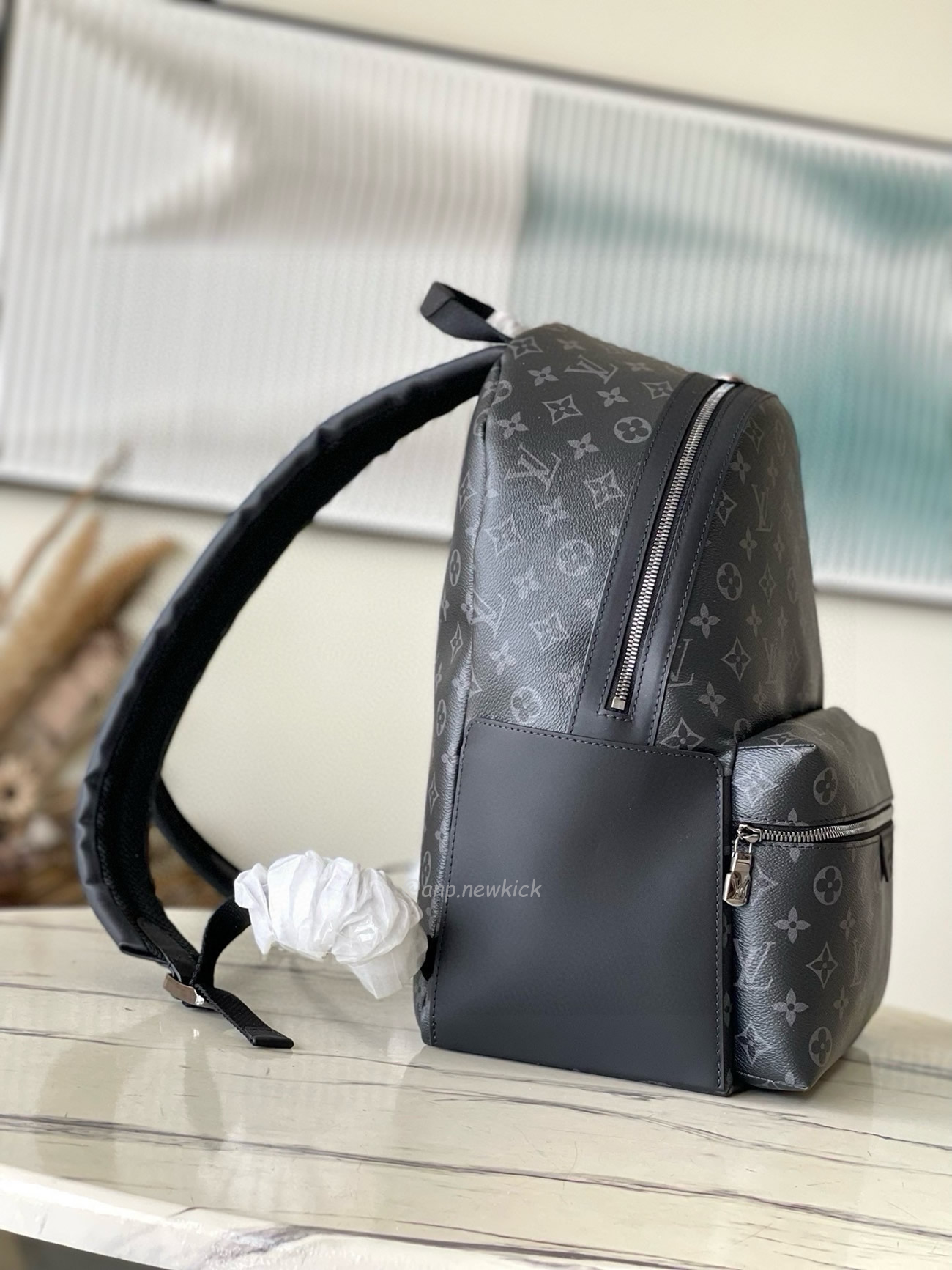 Louis Vuitton Discovery Pm Knapsack M22558 (5) - newkick.vip