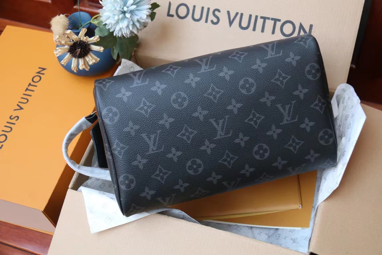 Louis Vuitton Dopp Kit M46354 (14) - newkick.vip