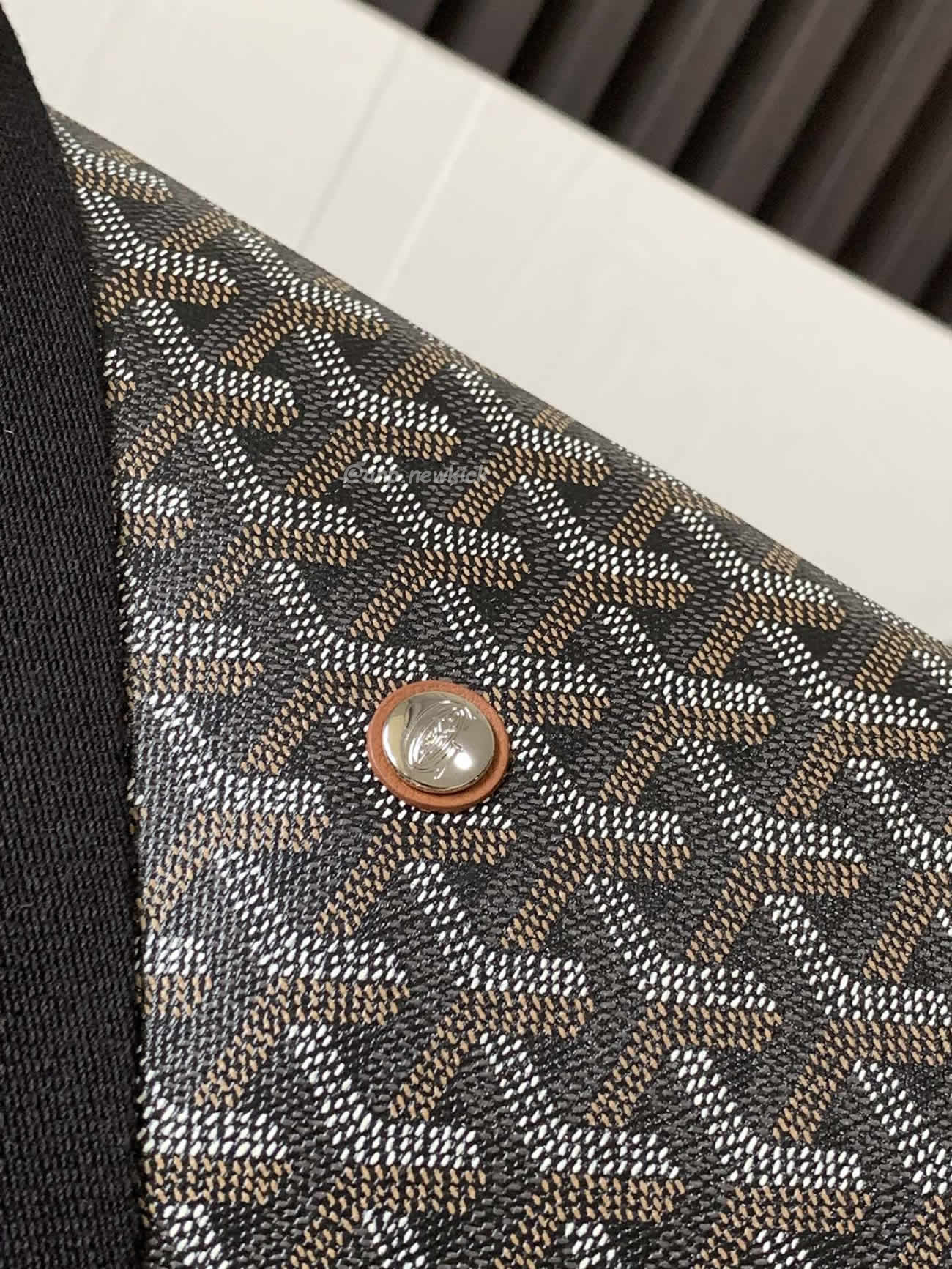 Goyard Capetien Medium Size Messenger Bag (12) - newkick.vip