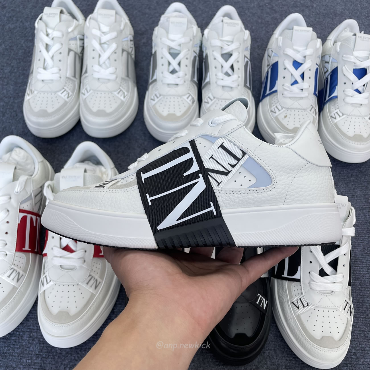 Valentino Garavani Vl7n Sneaker Low Top White Black Grey Red Blue Ys0c58wrq 24p (12) - newkick.vip