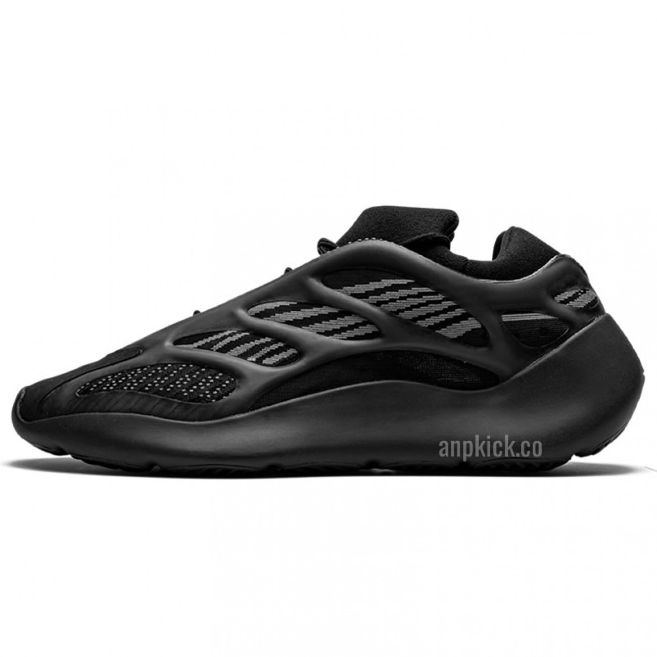 Adidas Yeezy 700 V3 "Alvah" Black H67799 New Release Date