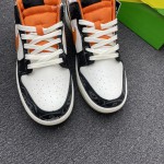 Nike Dunk Low "Halloween" Sail/Starfish-Black DD3357-100