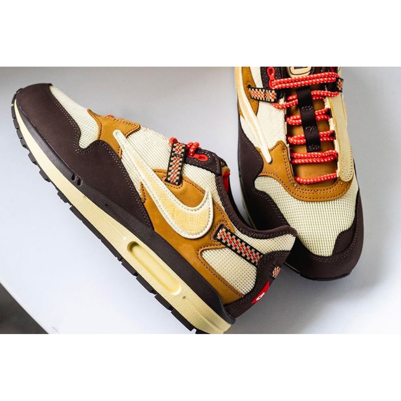 Travis Scott x Nike Air Max 1 "Baroque Brown" DO9392-200