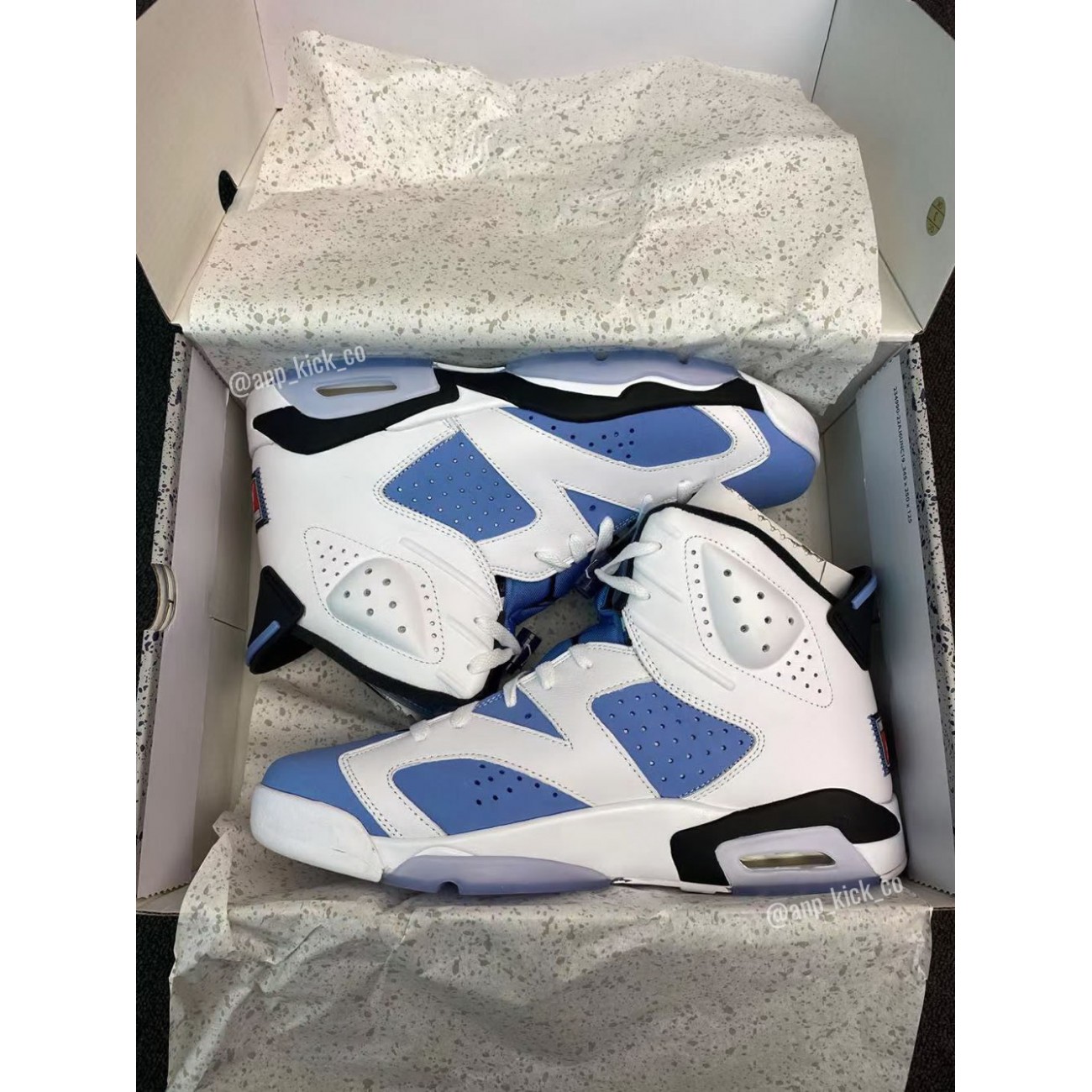 Air Jordan 6 Retro "UNC" CT8529-410