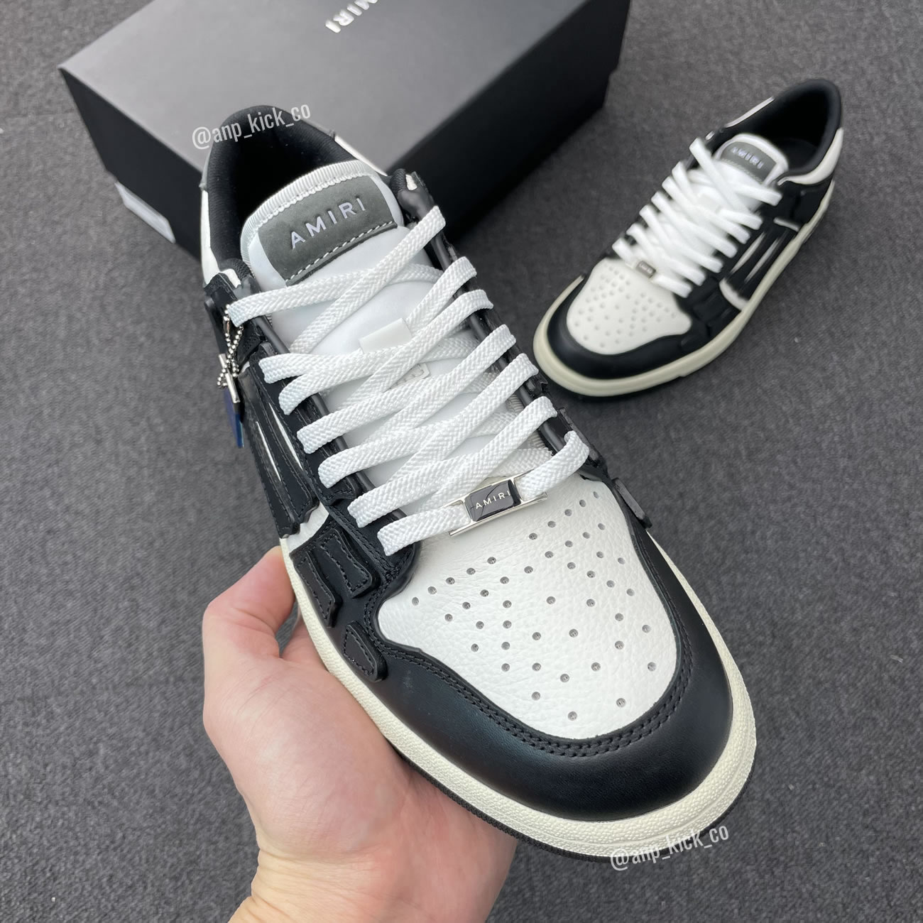 A.M.I.R.I Skel Top Low Leather Sneakers Black White MFS003-004