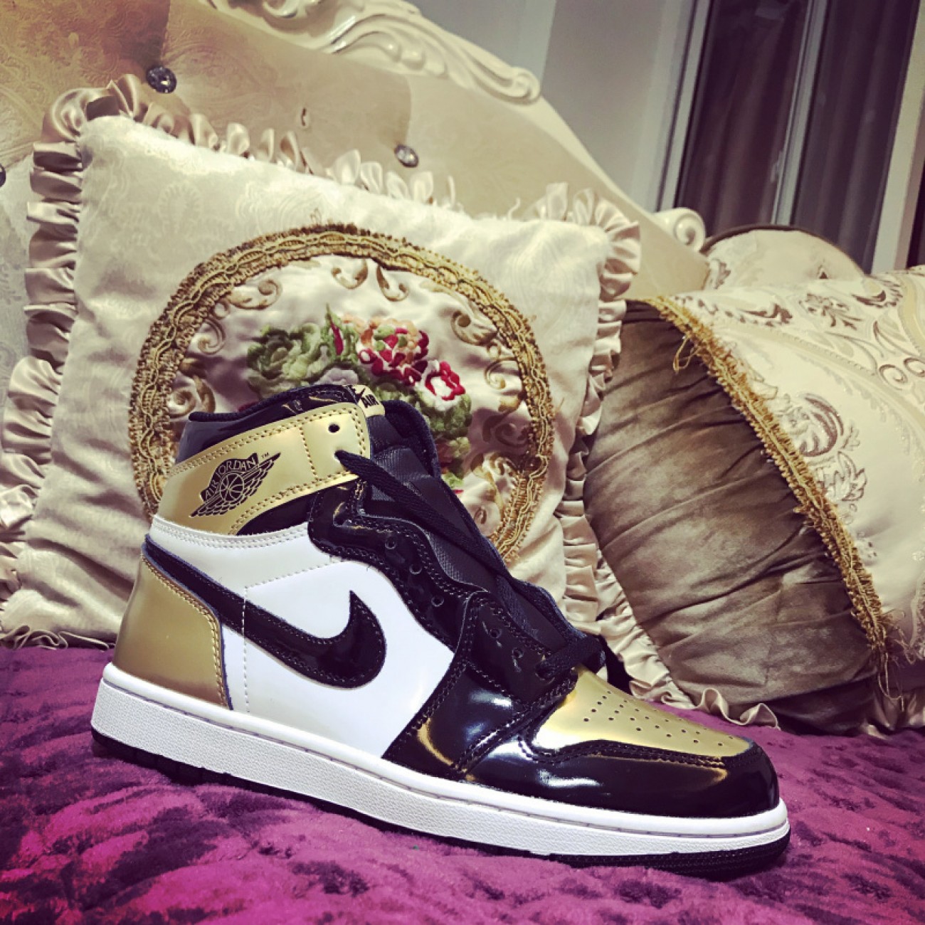 Air Jordan 1 Top 3 Retro High NRG Patent Gold Toe 861428-007