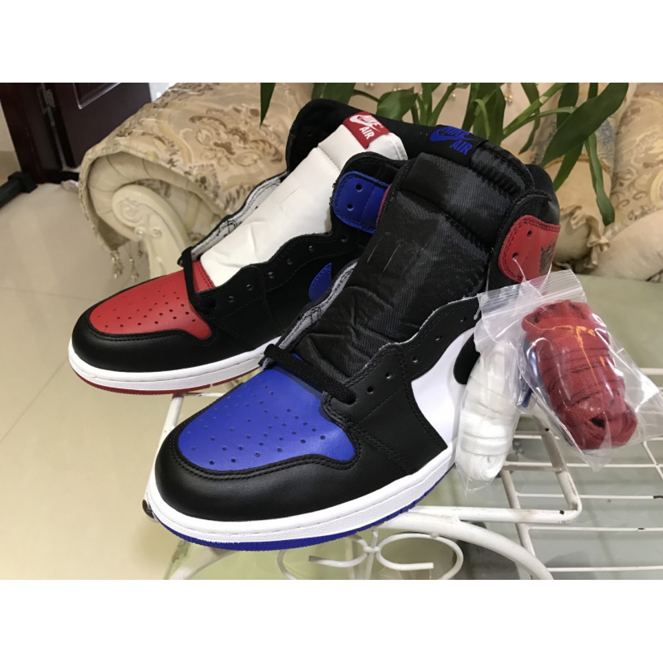 Air Jordan 1 OG High Retro "Top 3" 555088-026