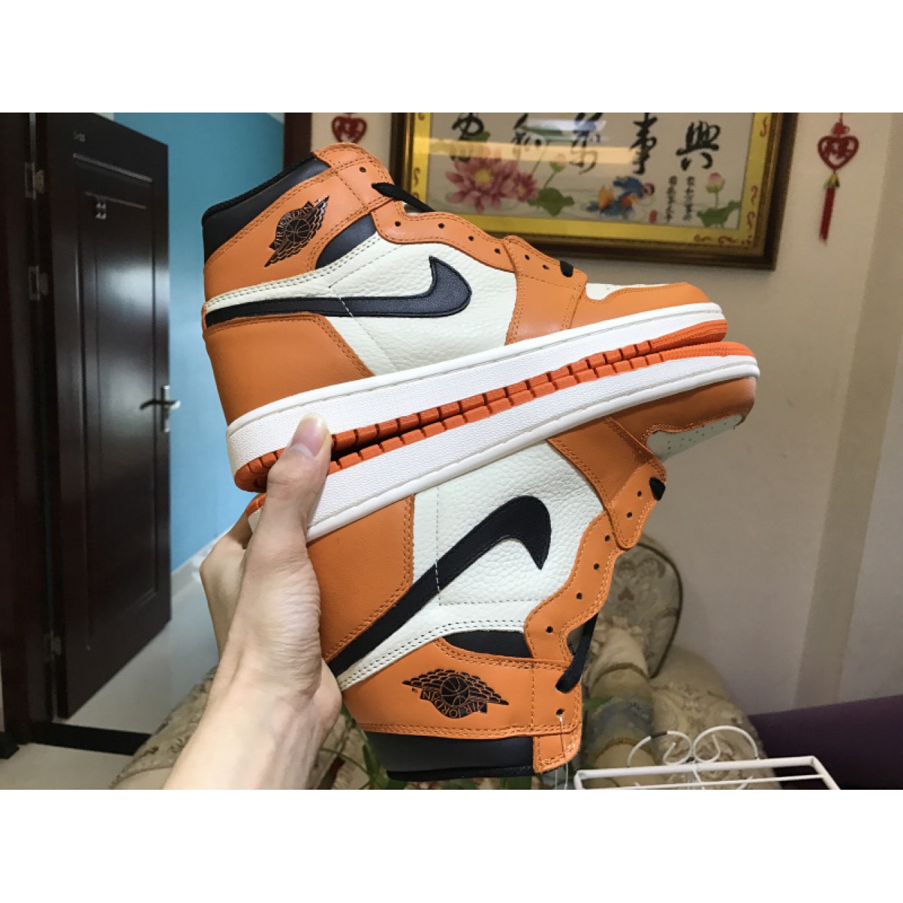 Air Jordan 1 "Shattered" 555088-113