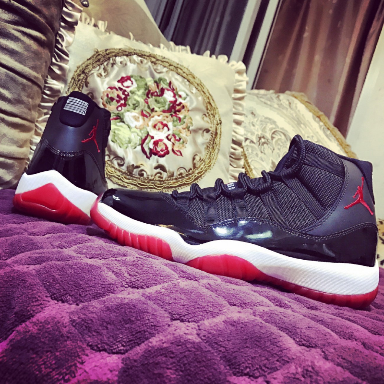 Air Jordan 11 "Bred" 378037-010