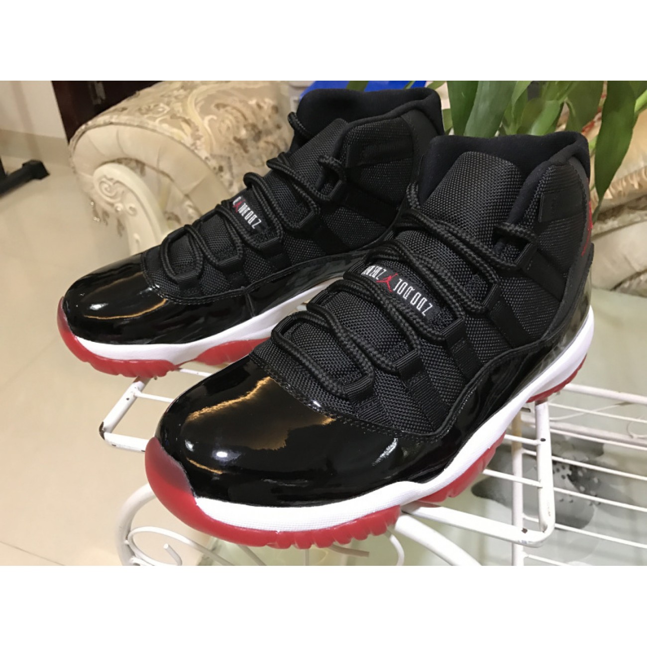 Air Jordan 11 "Bred" 378037-010