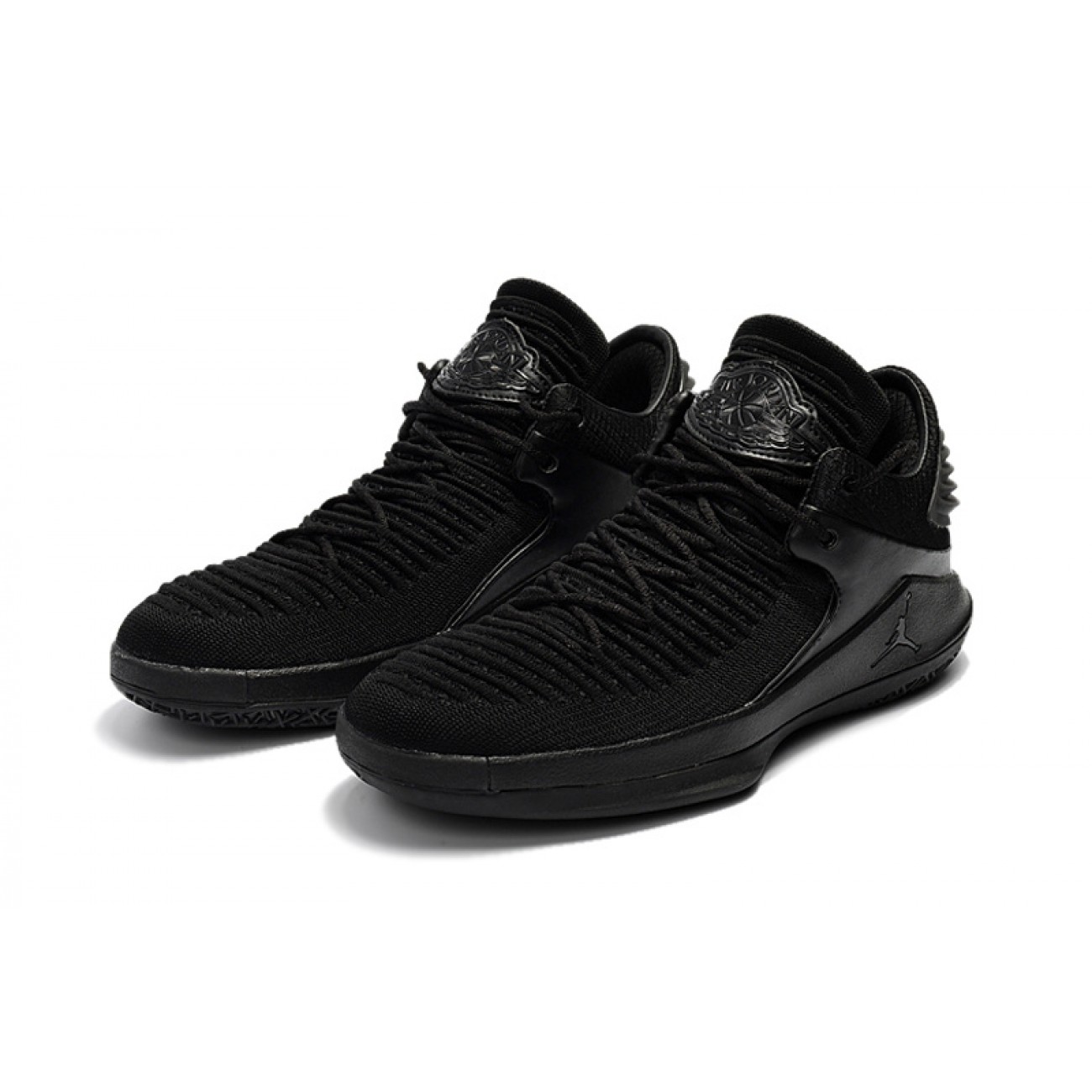 Air Jordan 32 XXXII Low "Black Cat"