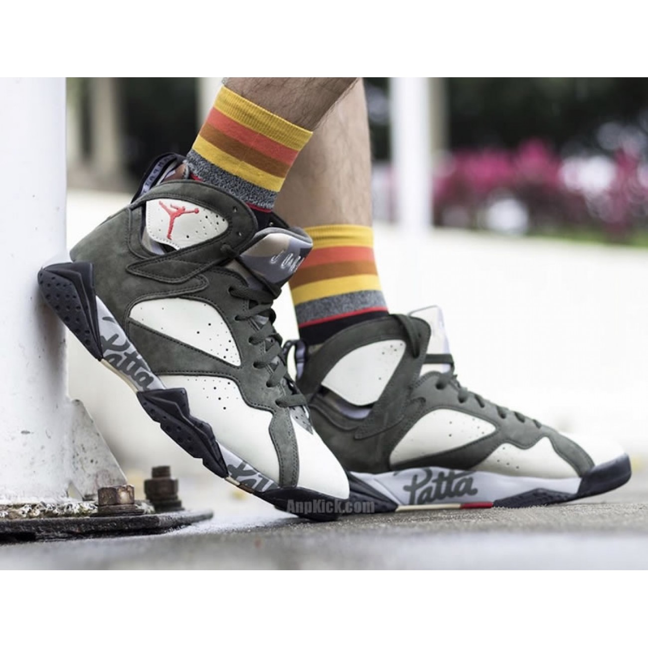 Patta x Air Jordan 7 OG SP "Icicle" Release Date AT3375-100