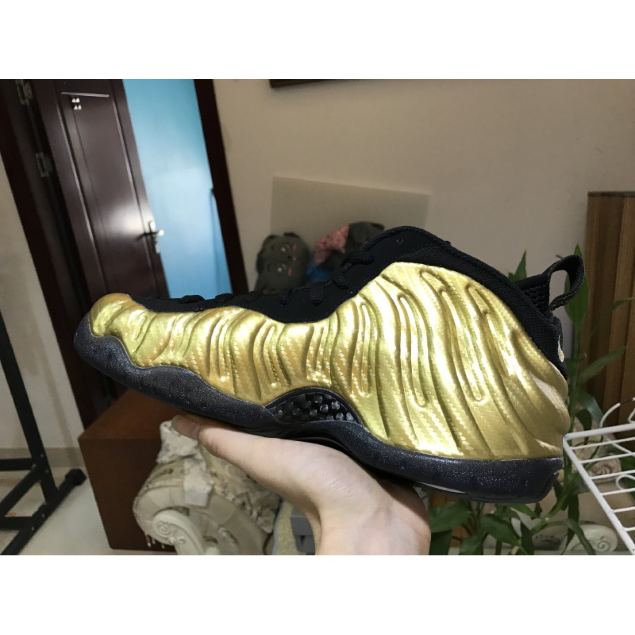 Nike Air Foamposite Pro "Metallic Gold" 624041-701