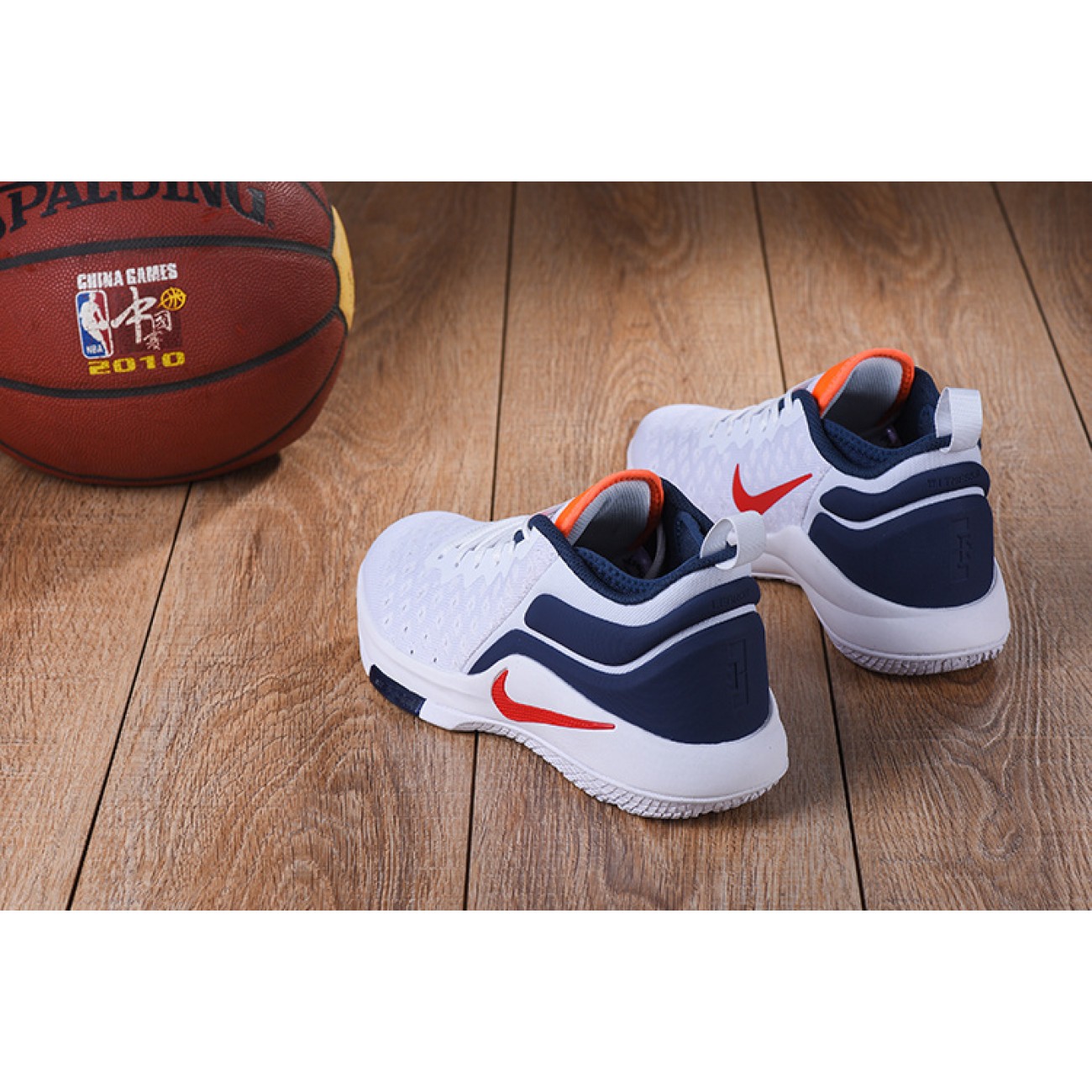 Lebron Witness 2 Flyknit Basketball Shoes White/Deep Blue/Orange/Red