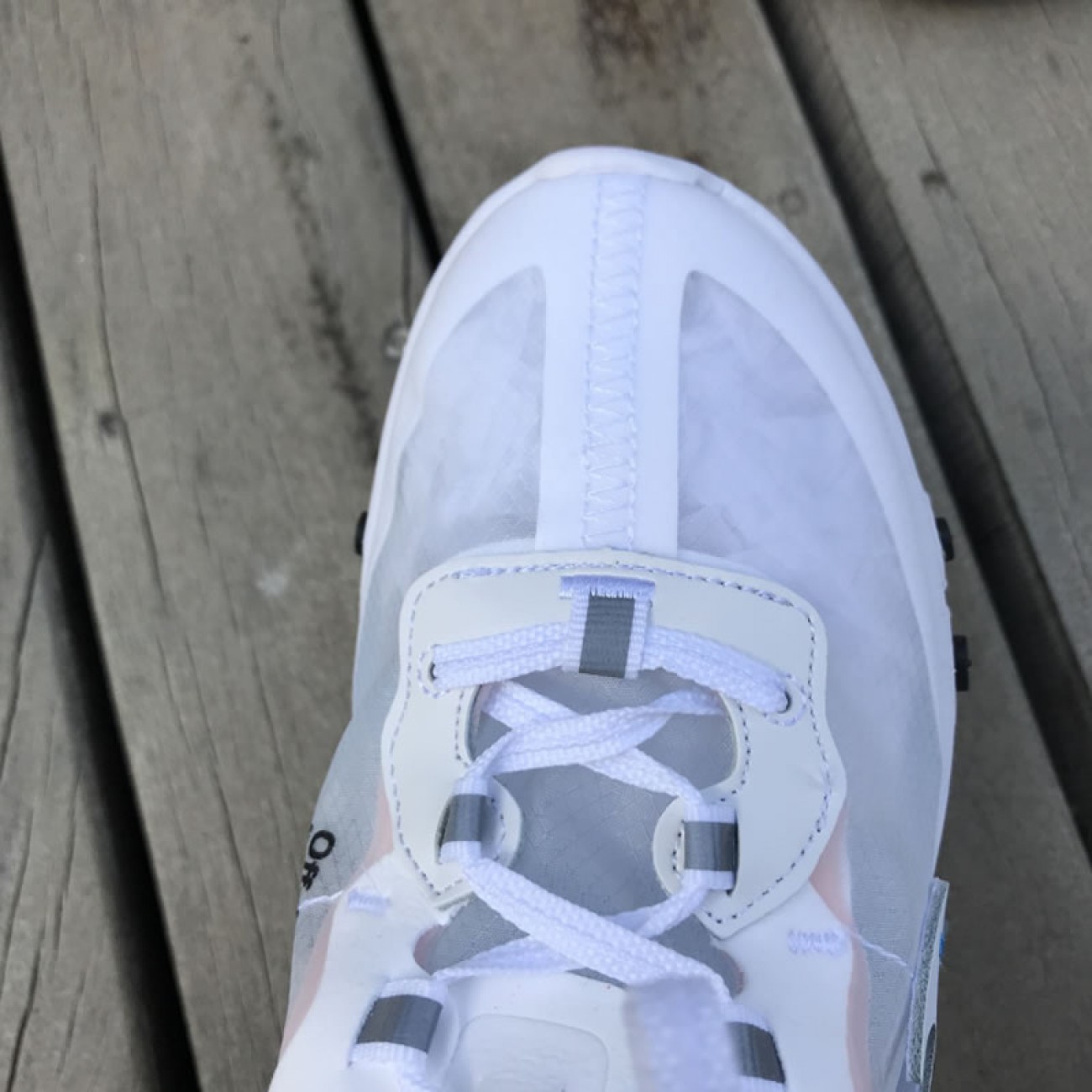 Off White x Nike React Element 87 White/Cone-Ice Blue AQ0068-100