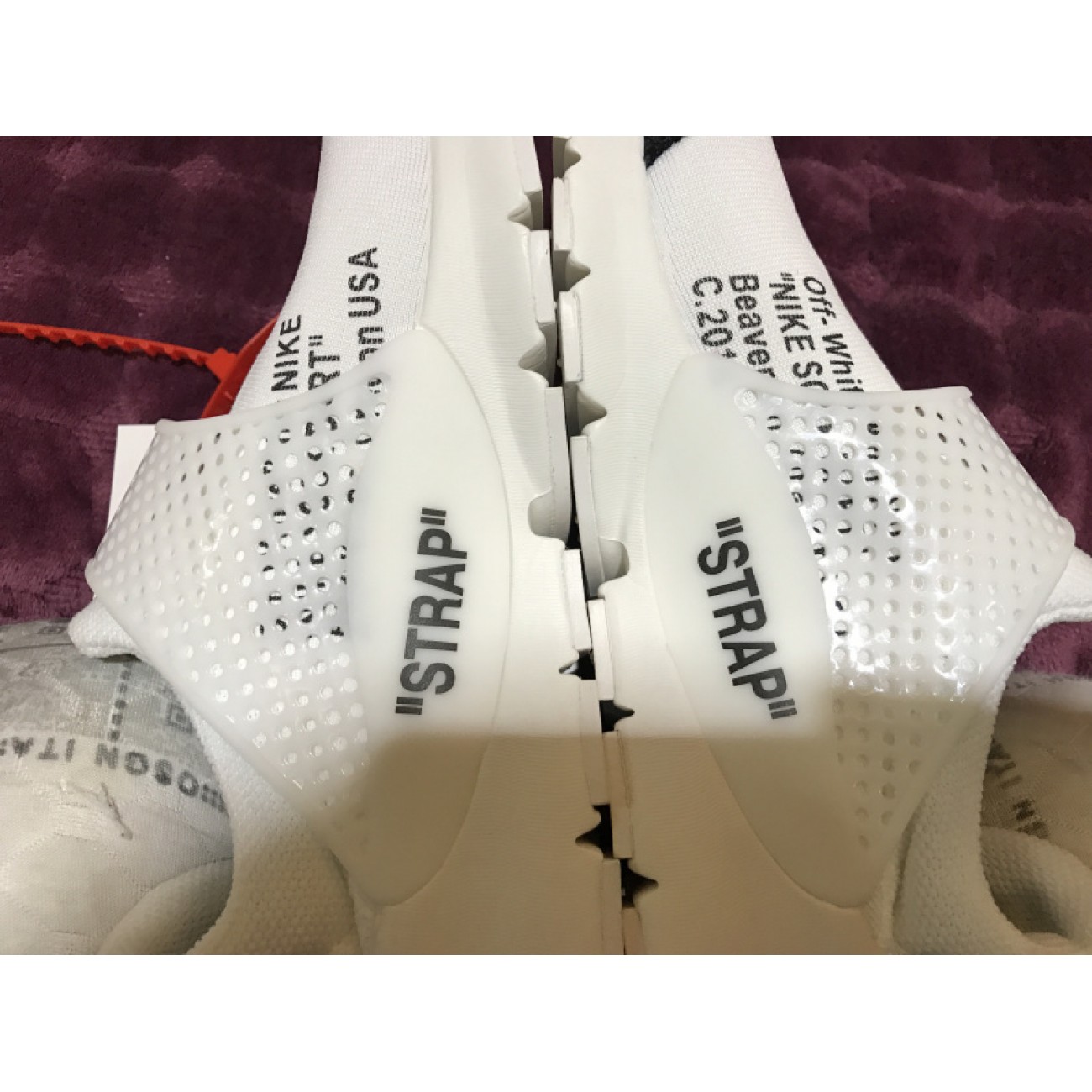 Off-White x OW Sock Dart AA8696-101