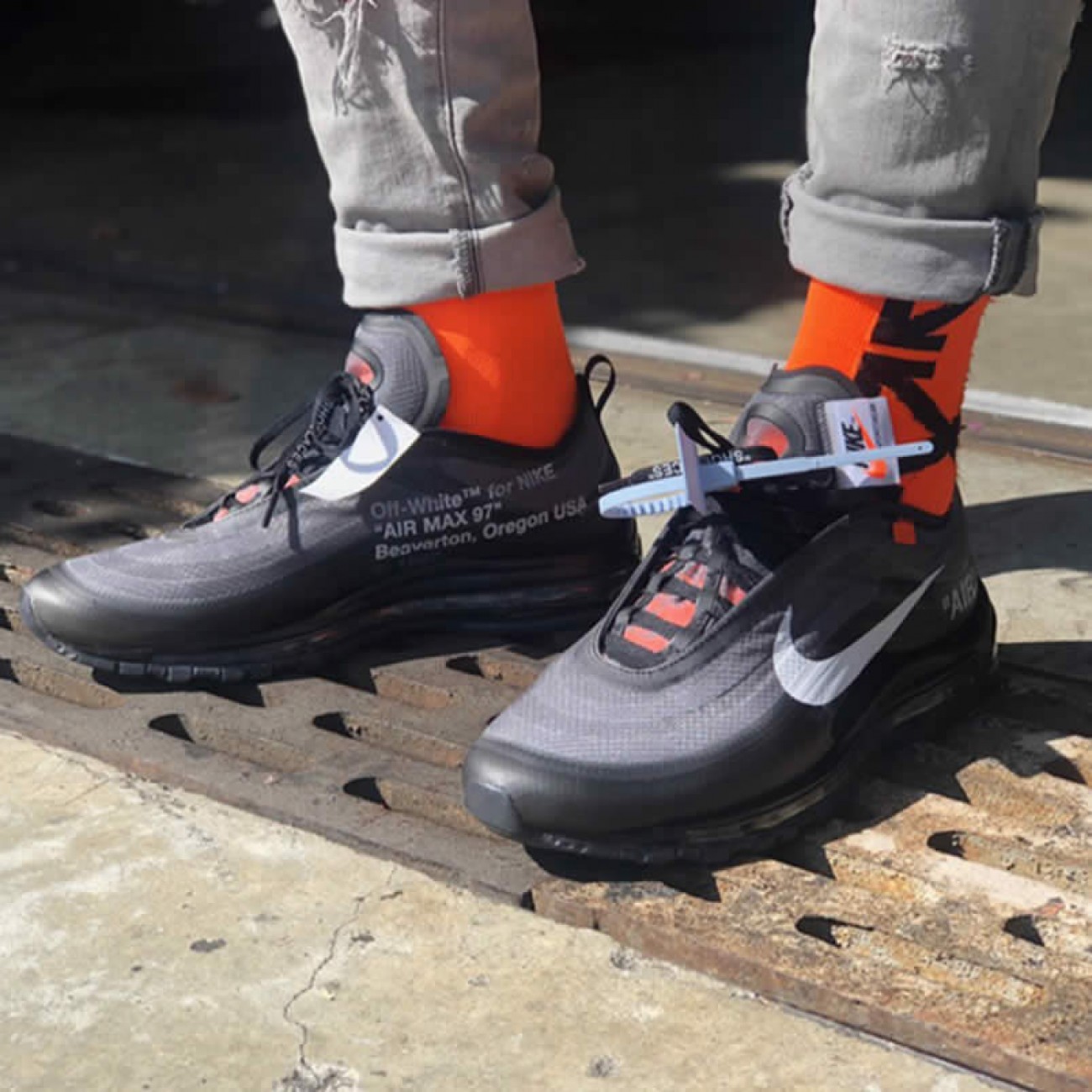 Off-White x Nike Air Max 97 OG "All Black/Cone" AJ4585-001