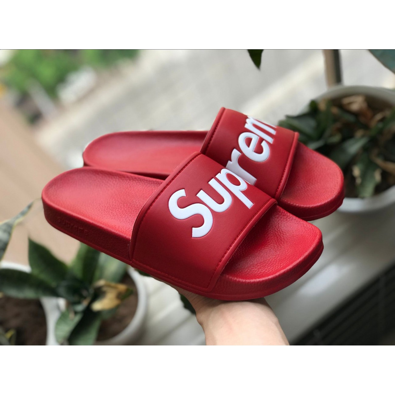 Supreme Suprize Design 2018ss Red White Slippers