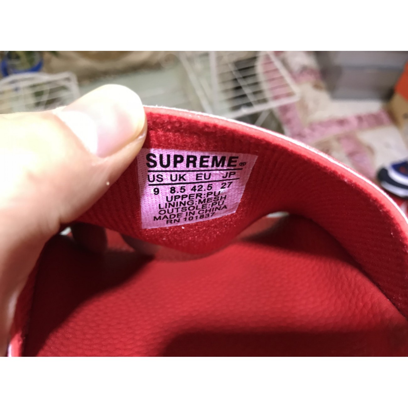 Supreme Suprize Design 2018ss Red White Slippers