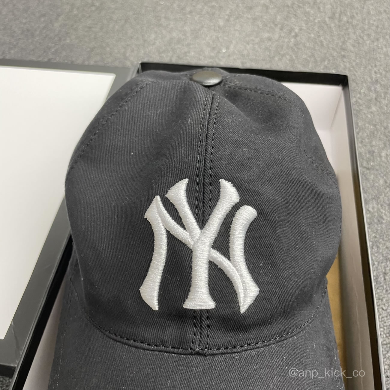 Gu-cci NY Yankees Embroidered Butterfly Baseball Cap