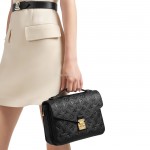 LOUIS VIITTON Pochette Metis Shoulder Bag M41487