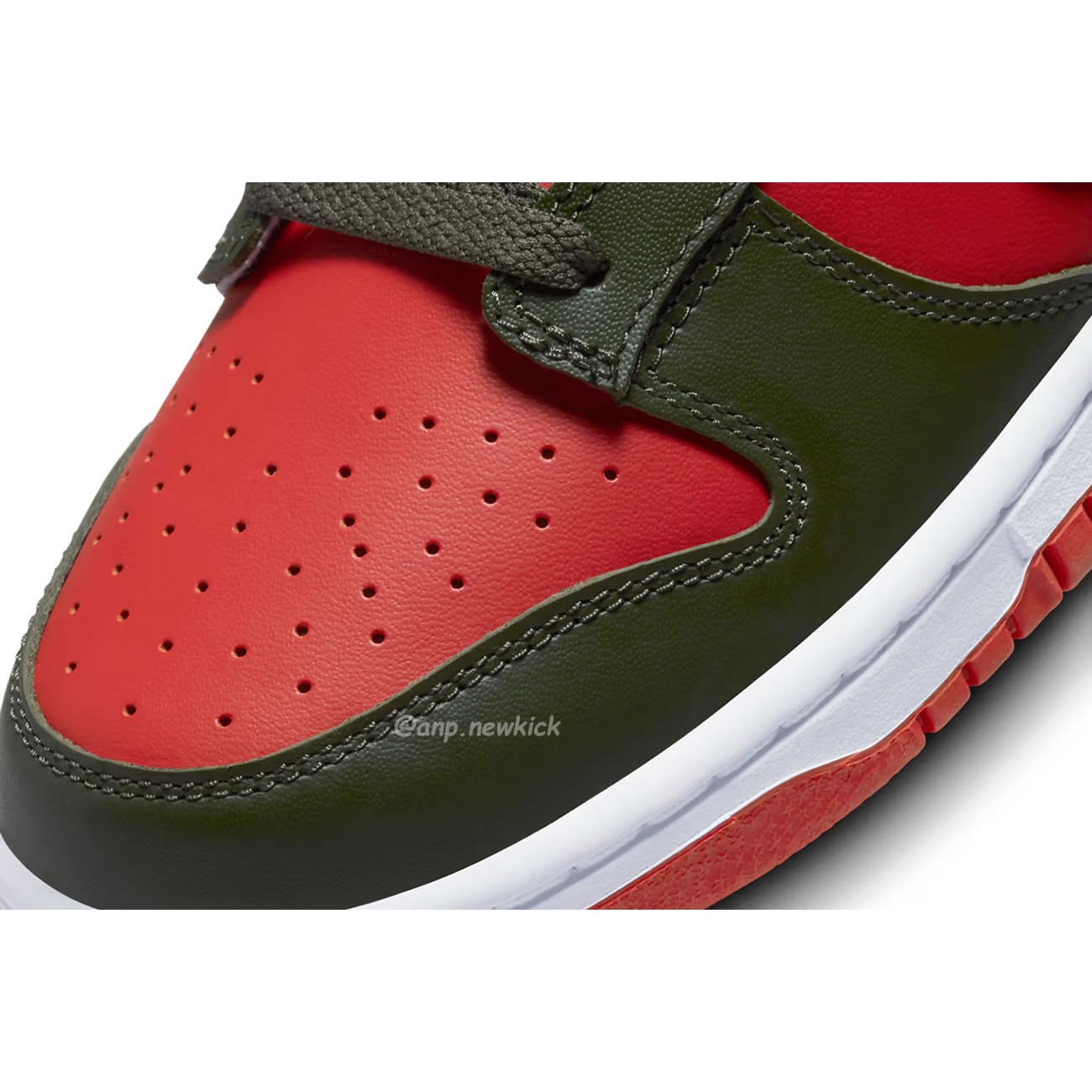 Nike Dunk Low Mystic Red Cargo Khaki DV0833-600