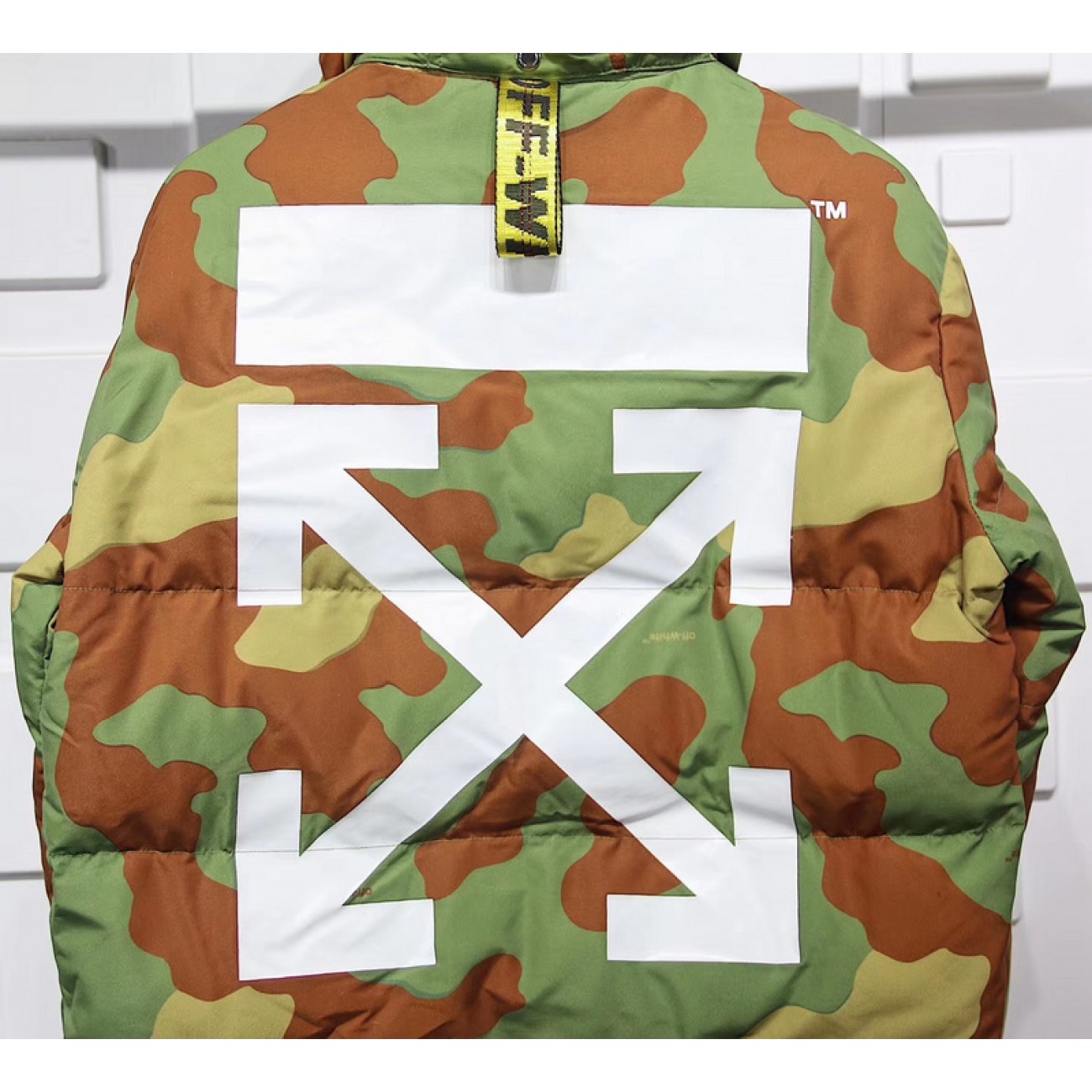 Off-white ow17fw Striped arrow camouflage coat