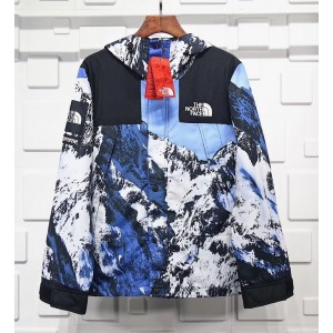 Supreme The North Face 17FW TNF Snow Mountain Jacket