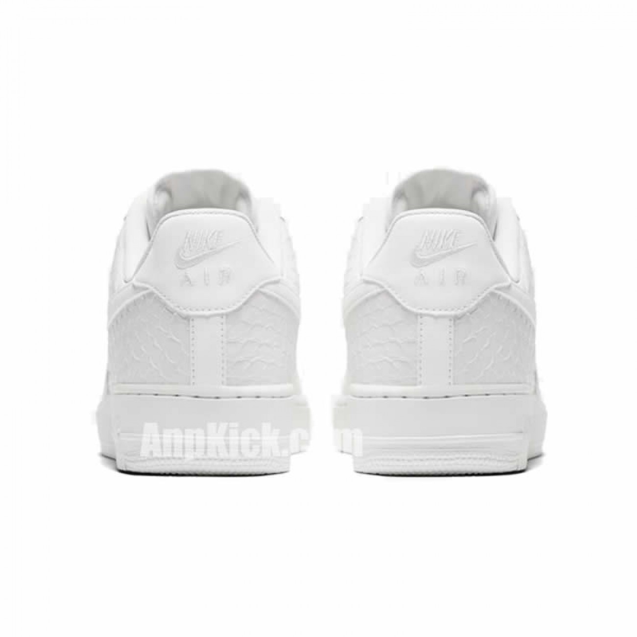 Nike All White Air Force 1 07 LV8 Mens shoe 718152-106