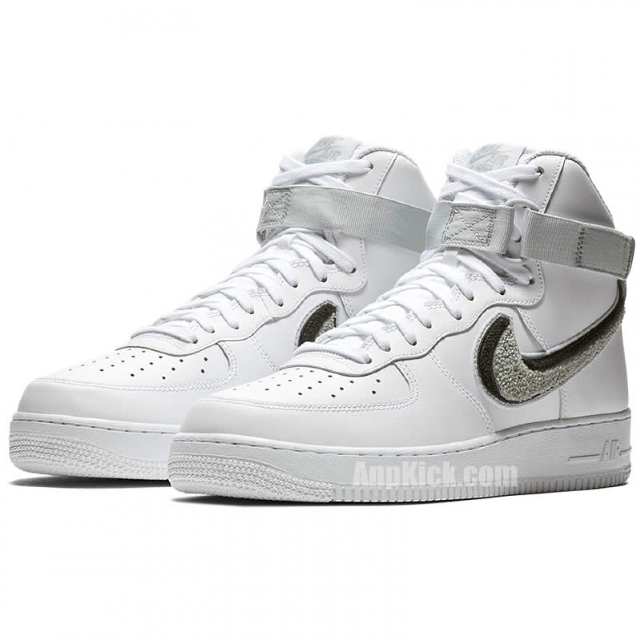 White Air Forces 1 07 LV8 High Top "Chenille Swoosh" Nike Outlet 806403-105