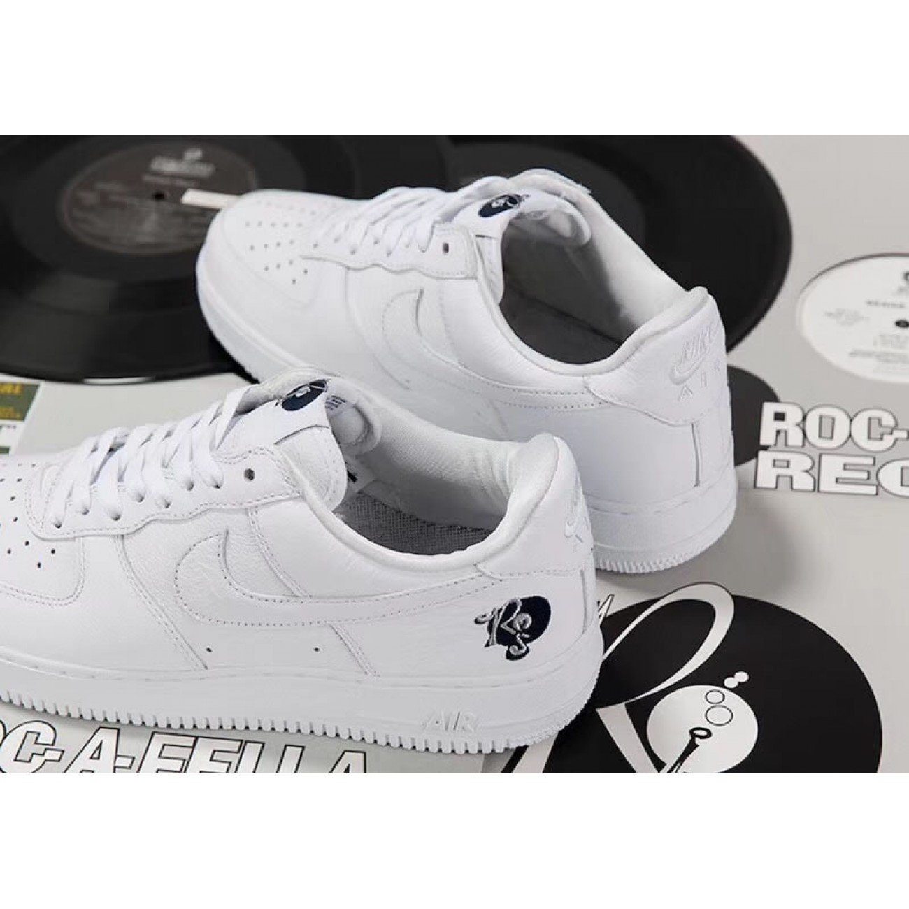 Nike Air Force 1 07 Rocafella AO1070-101